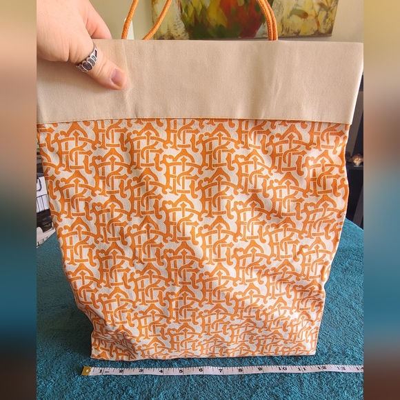 Tory Burch Orange and Cream Tote Bag - Picture 7 of 12